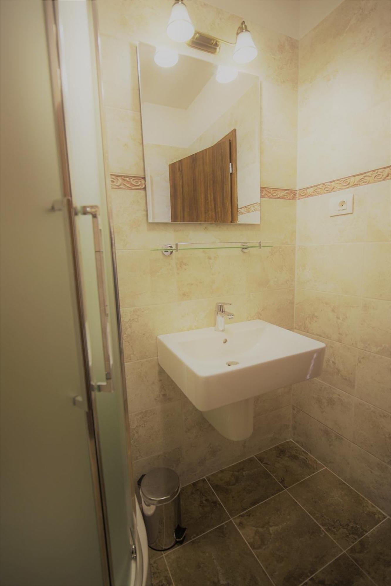 La Curtea Domneasca Hotel Piatra Neamţ Kamer foto